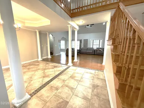 Entry Way - 1046 Mockingbird Rd, Williamston, NC 27892 photo 1 of 8