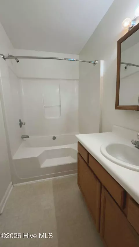 Bath - 128 Daphne Dr, Hubert, NC 28539 photo 3 of 3