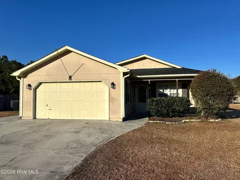 Exterior - 128 Daphne Dr, Hubert, NC 28539 photo 1 of 2