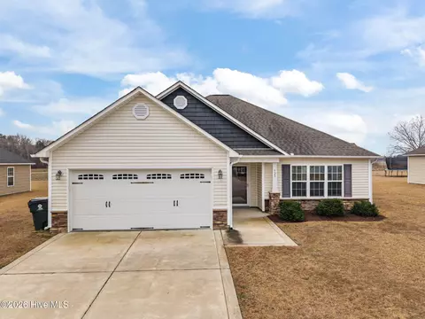 529 Villa Grande Dr, Winterville, NC 28590