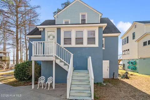 226 Shady Banks Beach Rd, Washington, NC 27889