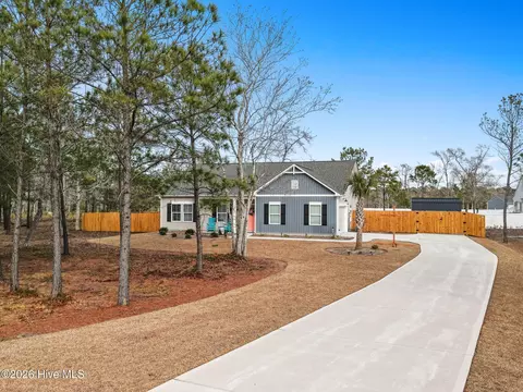 1664 Star Cross Dr SW, Shallotte, NC 28470
