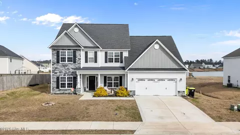3001 Weathersby Dr, New Bern, NC 28562