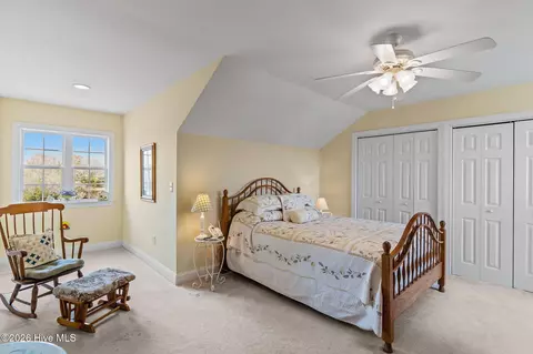 Bedroom - 502 Castle Bay Dr # B, Hampstead, NC 28443 photo 2 of 2