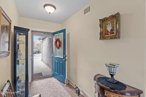 Entry Way - 502 Castle Bay Dr # B, Hampstead, NC 28443 photo 1 of 1