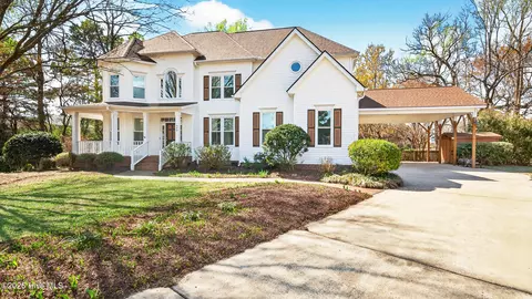 1900 Tempo Ct, Greenville, NC 27858