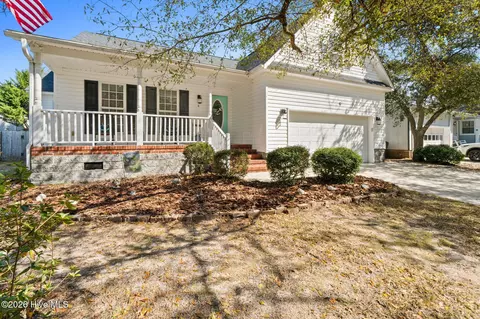 6 White Ln, Oak Island, NC 28465