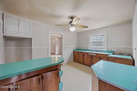 Kitchen - 3825 Nc 102 E, Ayden, NC 28513 photo 3 of 3
