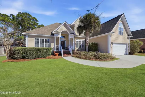 5021 Out Island Dr, Wilmington, NC 28409