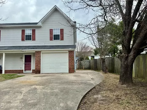 2508 Bluff View Ct #B, Greenville, NC 27834