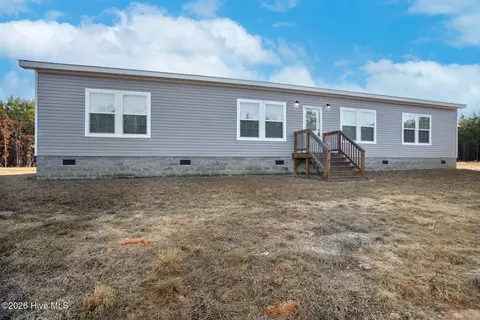 13511 Taylors Store Rd, Nashville, NC 27856