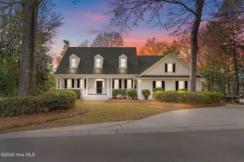 1401 Avenel Dr, Wilmington, NC 28411