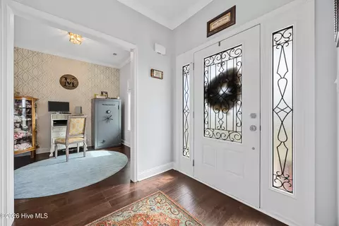 Entry Way - 1000 Gregory Fork Rd, Richlands, NC 28574 photo 2 of 7