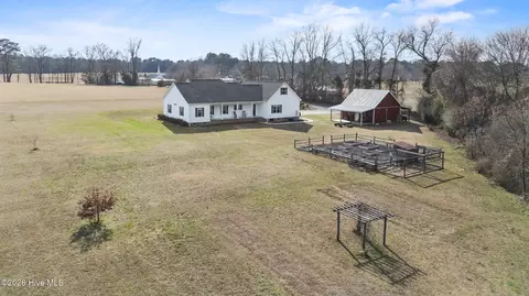Exterior - 1000 Gregory Fork Rd, Richlands, NC 28574 photo 13 of 16