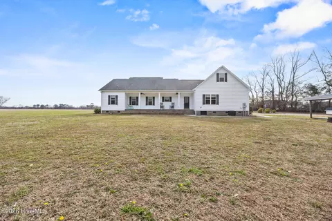 Exterior - 1000 Gregory Fork Rd, Richlands, NC 28574 photo 6 of 16