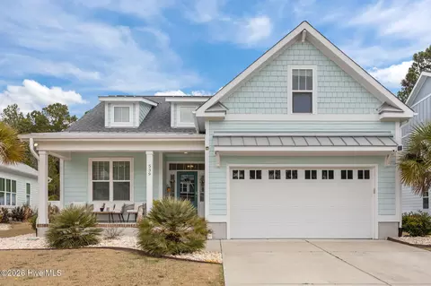 539 Moss Lake Ln, Holly Ridge, NC 28445