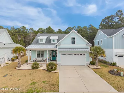 539 Moss Lake Ln, Holly Ridge, NC 28445