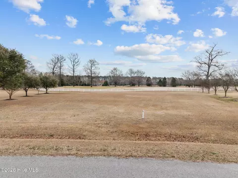 4812 Brandenburg St, Greenville, NC 27834