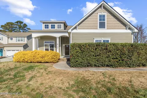 152 Hawks Point Rd, Jacksonville, NC 28540