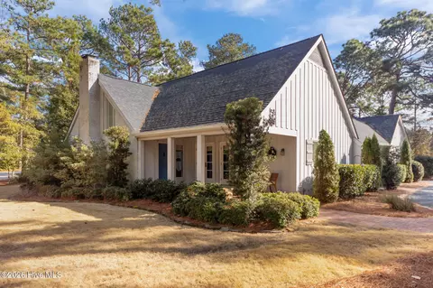 2 Alpine Pl, Pinehurst, NC 28374