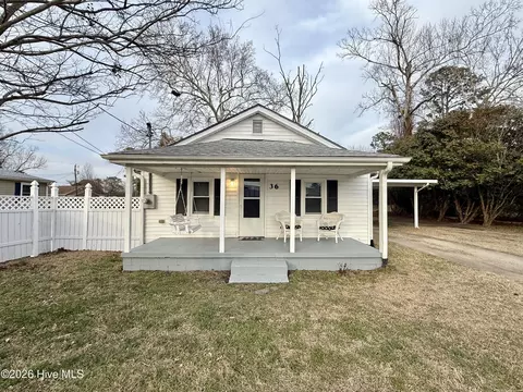 36 First St, Chocowinity, NC 27817