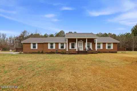 8156 Renfrow Rd, Kenly, NC 27542