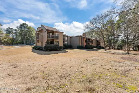 Exterior - 10 Pine Tree Rd # 122, Pinehurst, NC 28374 photo 5 of 7