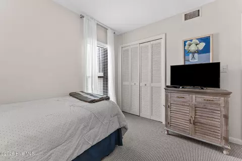 Bedroom - 10 Pine Tree Rd # 122, Pinehurst, NC 28374 photo 2 of 4