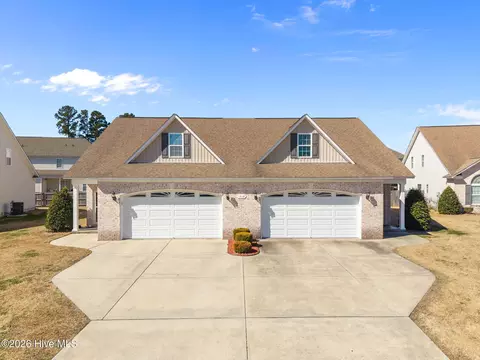 1912 Leighton Dr #A, Greenville, NC 27834