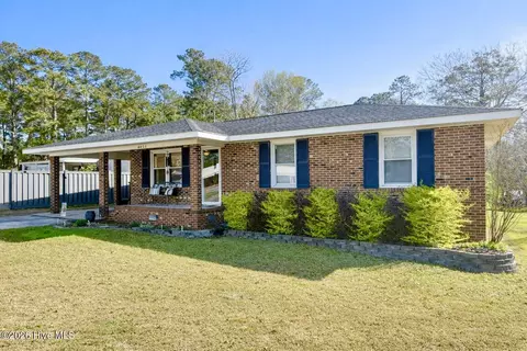 8451 Nc-306 S, Arapahoe, NC 28510