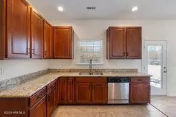 Kitchen - 116 Pond Pine Loop, Currituck, NC 27929 photo 1 of 2