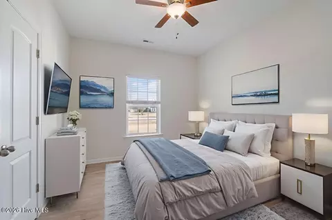 Bedroom - 116 Pond Pine Loop, Currituck, NC 27929 photo 2 of 3