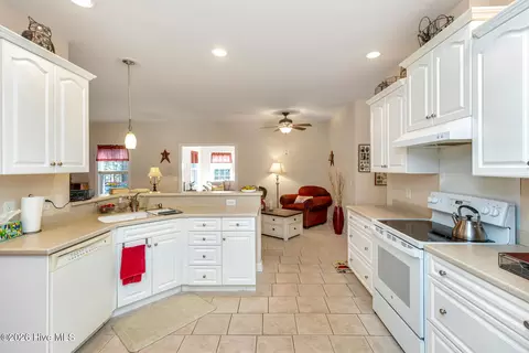 Kitchen - 151 Longleaf Dr, West End, NC 27376 photo 3 of 4