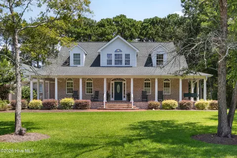 142 Foxwood Ln, Wilmington, NC 28409