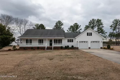 1137 Teakwood Dr, Greenville, NC 27834