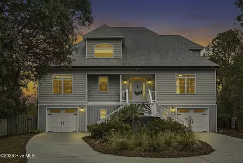 9402 Voyagers Way, Wilmington, NC 28412