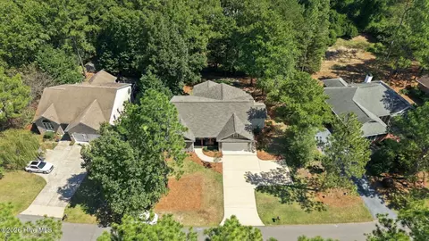 View/Area - 220 Sugar Pine Dr, Pinehurst, NC 28374 photo 1 of 2