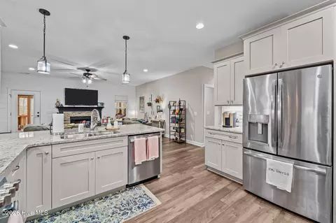 Kitchen - 220 Sugar Pine Dr, Pinehurst, NC 28374 photo 1 of 1