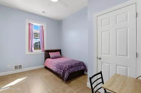 Bedroom - 335 Bull Tail Rd, Wallace, NC 28466 photo 4 of 5