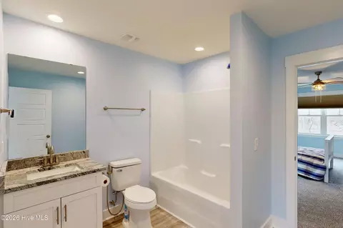 Bath - 110 Ruby Yopp Cir, Sneads Ferry, NC 28460 photo 6 of 8