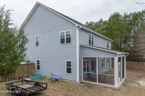 Exterior - 110 Ruby Yopp Cir, Sneads Ferry, NC 28460 photo 2 of 6