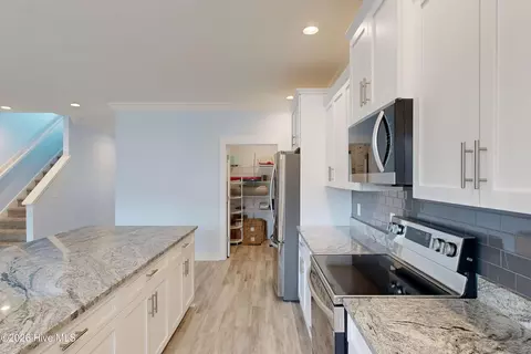Kitchen - 110 Ruby Yopp Cir, Sneads Ferry, NC 28460 photo 8 of 8