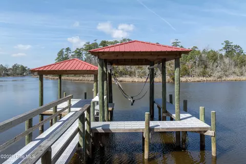 Exterior - 110 Ruby Yopp Cir, Sneads Ferry, NC 28460 photo 4 of 6