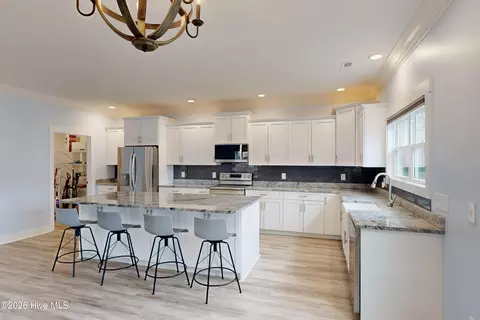 Kitchen - 110 Ruby Yopp Cir, Sneads Ferry, NC 28460 photo 3 of 8