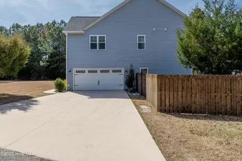 Exterior - 110 Ruby Yopp Cir, Sneads Ferry, NC 28460 photo 6 of 6