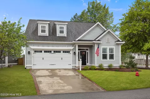 100 Sea Grove Ln, Beaufort, NC 28516