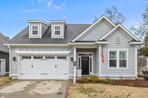 100 Sea Grove Ln, Beaufort, NC 28516