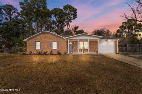 4509 Kings Dr, Wilmington, NC 28405