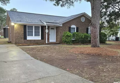 203 Oldwell Dr, Greenville, NC 27834
