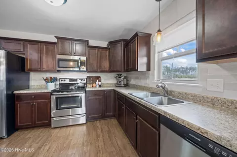 Kitchen - 203 Brice Ct, Hubert, NC 28539 photo 1 of 5